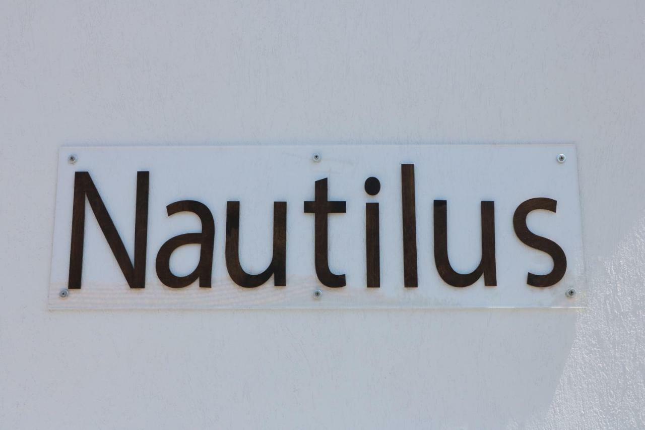 Νautilus Luxury Apartments 伊里斯斯 外观 照片